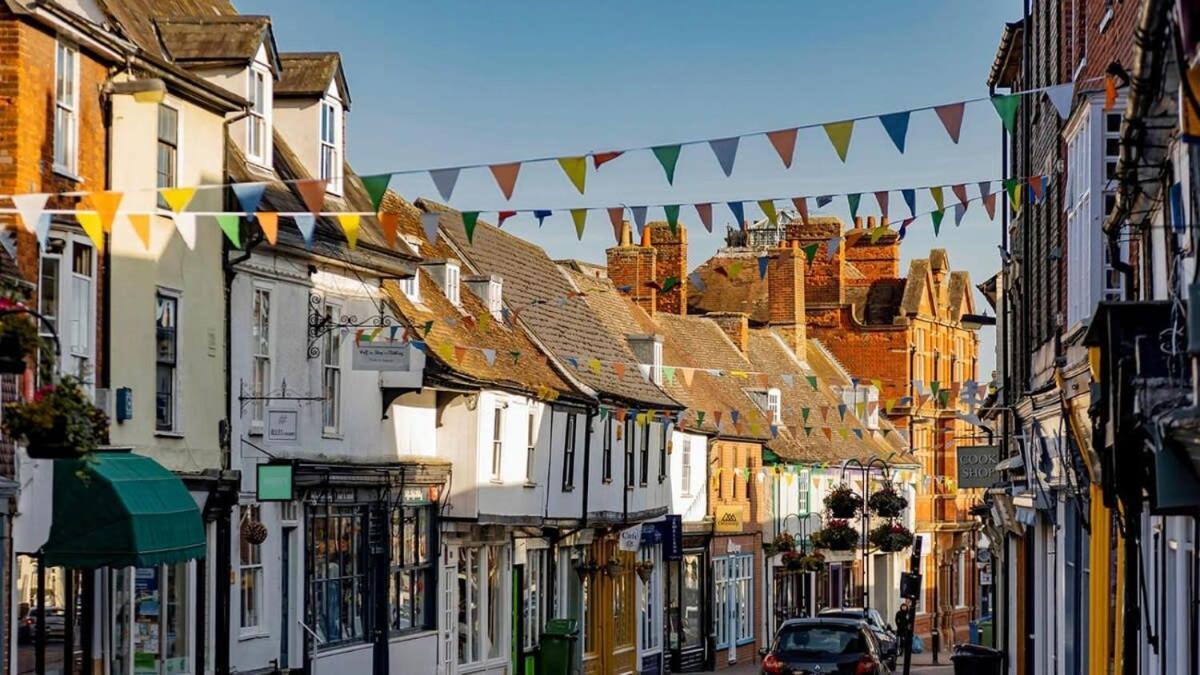 Cosy 2 Bedroom Victorian Townhouse In The Town Centre Bury St. Edmunds Екстериор снимка